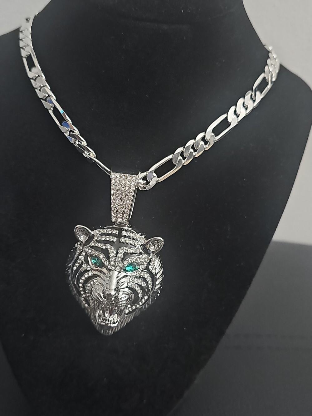 30in 925. Sterling Silver Plated on brass-8.4mm Figaro chain w/CZ Tiger pendant